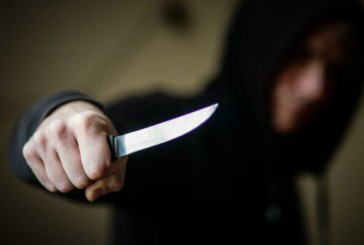 На Кременеччині син ножем погрожував матері