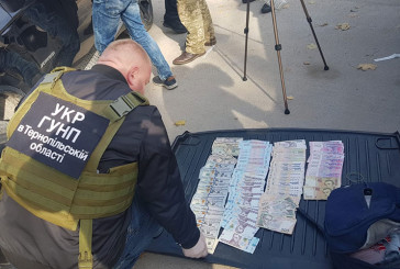 Тернопільські оперативники затримали групу осіб, які викрали з підприємства продукції майже на мільйон гривень