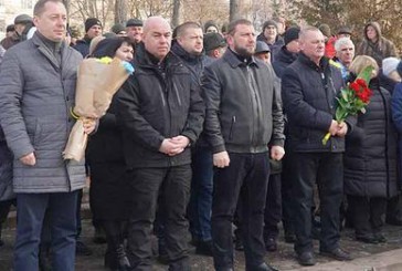 Поліцейські Тернопільщини взяли участь у заходах, приурочених вшануванню учасників ліквідації наслідків аварії на Чорнобильській АЕС