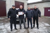 Представники Шумської громади передали авто для правоохоронців Тернопільщини на передову