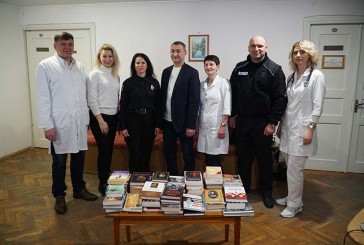 “Книги героям”: правоохоронці Тернопільщини долучилися до проєкту МВС