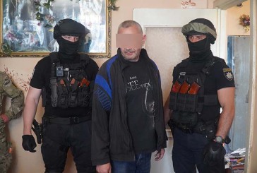 Продавця зброї “на гарячому” затримали оперативники Тернополя