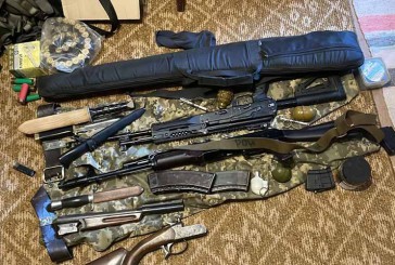 Тернопільські правоохоронці викрили злочинний канал, яким зброя із районів ведення бойових дій потрапляла на захід України