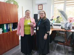 Міграційники втілили у життя мрію жінки про громадянство України та український паспорт