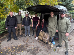 Волонтери з Чехії передали позашляховик та медичні засоби для бійців стрілецького батальйону Тернопільщини