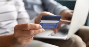 На Тернопільщині шахраї видали себе за працівників банку та заволоділи грошима мешканки громади