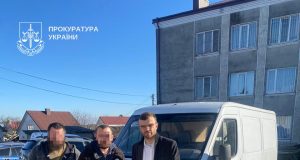 Зусиллями Бережанської окружної прокуратури та суду на потреби ЗСУ передано вантажний мікроавтобус