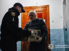 Працівники Служби освітньої безпеки та представники громадських організацій Тернополя об’єдналися, щоб допомогти постраждалим від ракетного удару