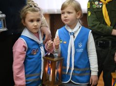 Пластуни передали Вифлеємський вогонь миру Тернопільській обласній раді