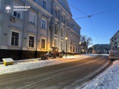 22 снігоприбиральні машини працювали вночі на дорогах і тротуарах Тернопільської громади