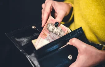 Що робити зі старими гривнями: час є лише до 2 березня