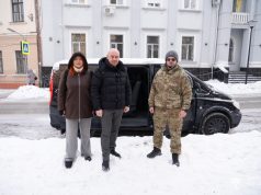 Міський голова Тернополя Сергій Надал передав мікроавтобус для потреб 67-ї ОМБр