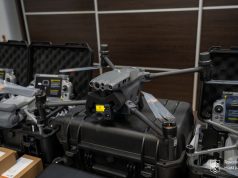 Міський голова Сергій Надал передав військовим сучасні квадрокоптери з акумуляторами