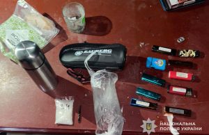 За незаконне придбання та зберігання психотропів кременецькі поліцейські затримали місцевого жителя