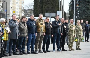«Світло молитви в темряві війни»: у Тернополі вшанували пам’ять загиблих Героїв