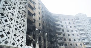 У постраждалому будинку на вулиці 15 Квітня, 31 відновлюють комунікації та ліфт