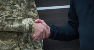 Звільнені з полону тернопільські військовослужбовці отримають грошову допомогу від міської ради