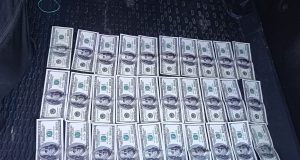 За три тисячі доларів обіцяла «вирішити питання» з ТЦК: збаразькі поліцейські викрили місцеву жительку на незаконних оборудках