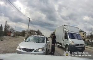 500 доларів за «вирішення питання»: слідчі поліції розпочали кримінальне провадження за фактом пропозиції неправомірної вигоди