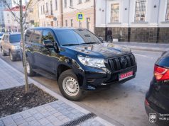 Сергій Надал передав бійцям «Азов» позашляховик Toyota Land Cruiser Prado