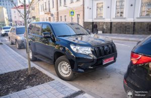 Сергій Надал передав бійцям «Азов» позашляховик Toyota Land Cruiser Prado
