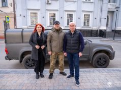 Сергій Надал передав військовим позашляховик для виконання бойових завдань