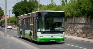 У Тернополі на Великодні свята збільшать кількість транспорту до кладовищ