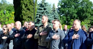 «Світло молитви в темряві війни»: у Тернополі вшанували пам’ять загиблих Героїв