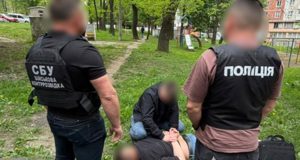 7000 доларів за працевлаштування з відстрочкою від мобілізації: на Тернопільщині поліцейські затримали фігуранта