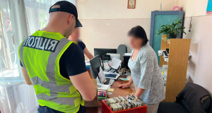 На Тернопільщині поліцейські викрили посадовця, якого підозрюють у трудовій експлуатації підопічних інтернату