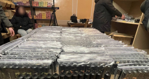 За незаконний бізнес на рідинах для електронних цигарок перед судом постануть четверо жителів Тернопільщини
