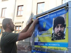 «Голоси, що чекають»: на Алеї Надії в Тернополі відбулася акція єднання і підтримки