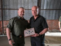 На передовій Сергій Надал передав військовим 105-ї бригади сучасну техніку та автомобіль