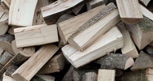 Підготовка до зими: шахраї ошукали жителя Тернопільщини під приводом продажу дров