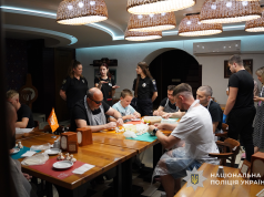 У Тернополі для ветеранів та поранених поліцейських провели кулінарний майстер-клас