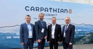 Керівництво Тернопільської обласної ради взяло участь у першому міжнародному саміті «Карпатської вісімки» (С8)