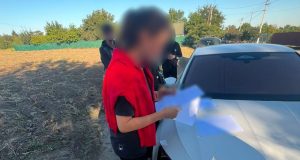 На Тернопільщині судитимуть жінку, яка вербувала матір двох малолітніх дітей для сексуальної експлуатації за кордоном