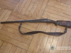 Збаразькі поліцейські вилучили у жителя місцевої громади незареєстровану рушницю та набої