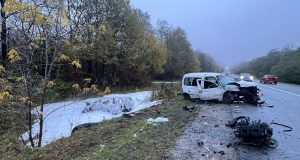 На Тернопільщині внаслідок зіткнення двох автомобілів травми отримали 11 осіб, серед яких троє неповнолітніх: поліцейські встановлюють обставини ДТП