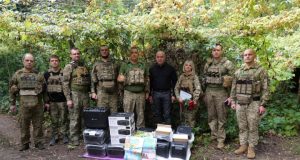 Міський голова Сергій Надал відвідав захисників на фронті та передав допомогу від Тернопільської громади