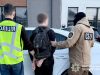 Тернопільські поліцейські спільно зі співробітниками СБУ затримали 19-річного студента за підозрою у підпалі двох автомобілів